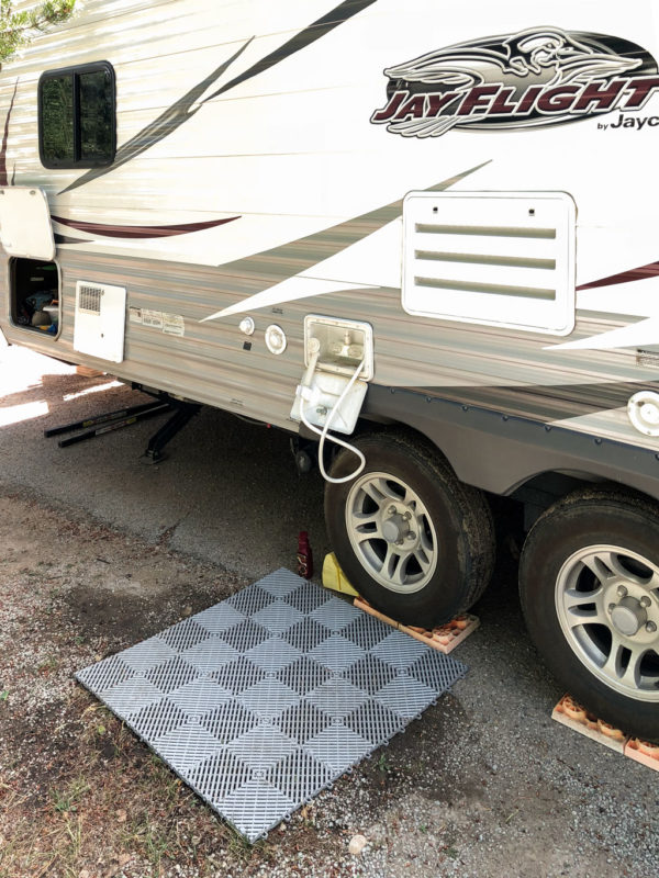 camper outdoor shower